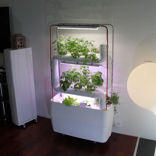 Vertical Garden System Kits with 2+2 Plantsteps®